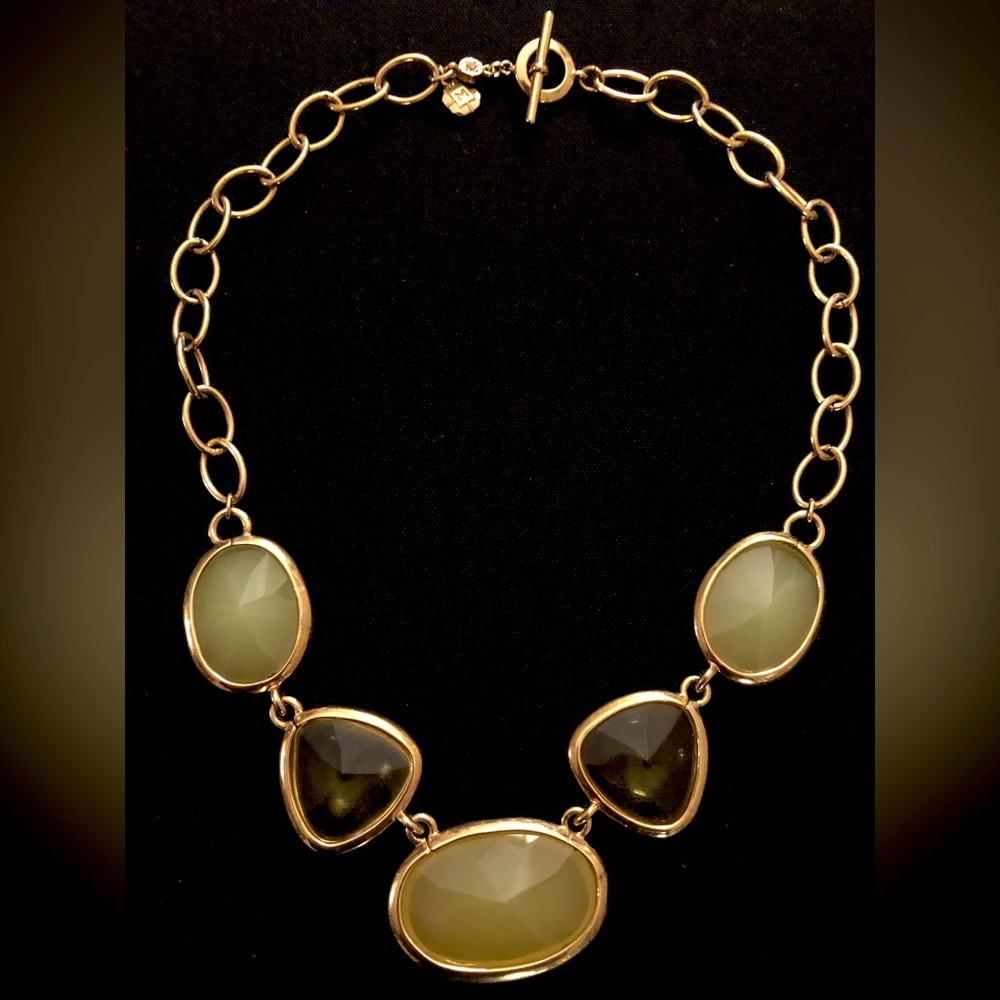 necklace Monet vintage Gold tone chain with large green stones - Picture 7 of 9